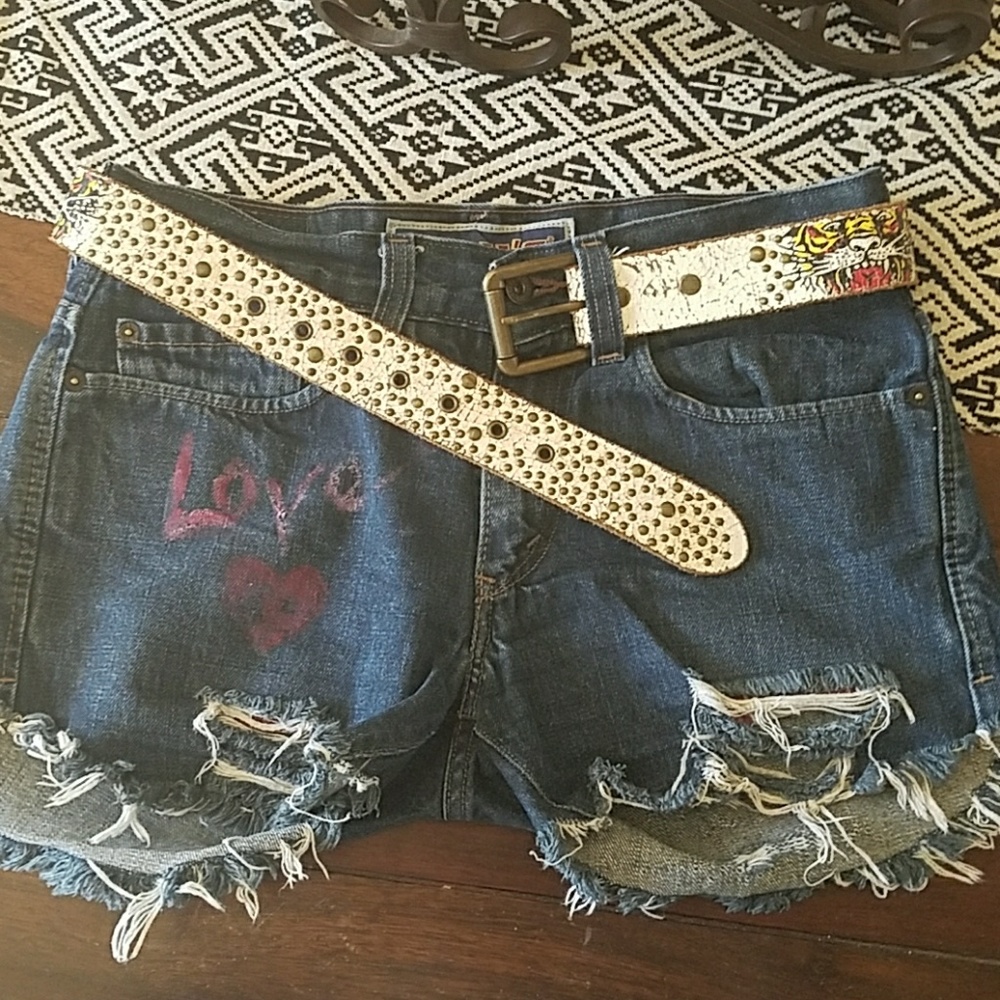 Leather belt